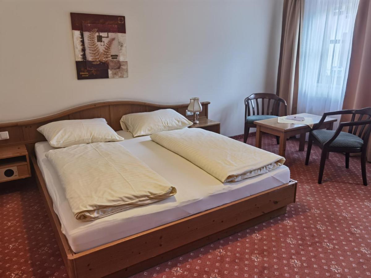 Hotel Kroneck كيرشبرغ ان تيرول المظهر الخارجي الصورة